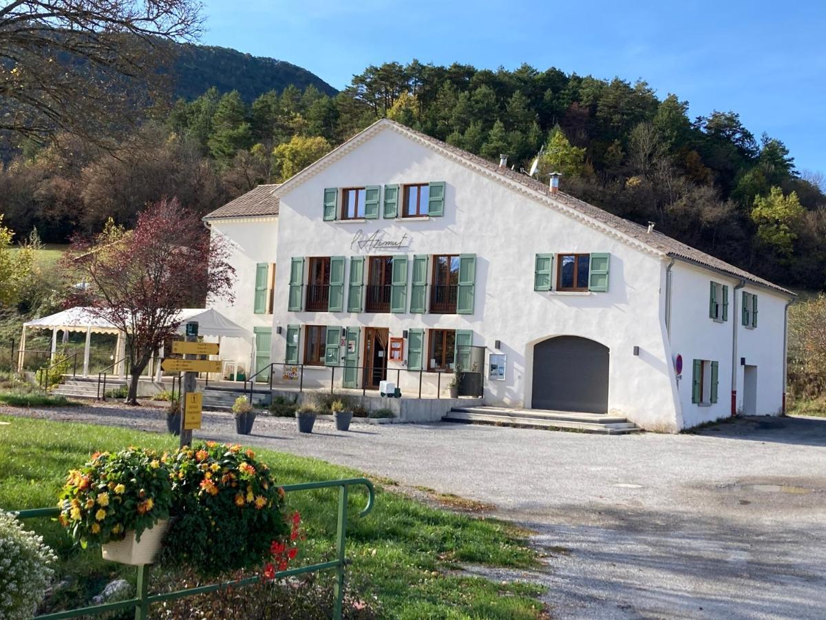 Hotel L'Azimut Senez Exterior foto